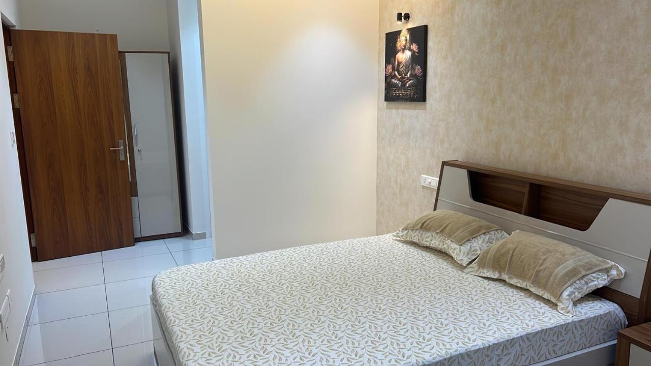 Pent House, Willows Apartments, Neermarga, Мангалор Екстериор снимка